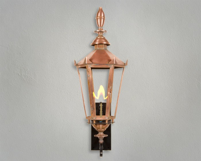 English Manor Gas Lantern